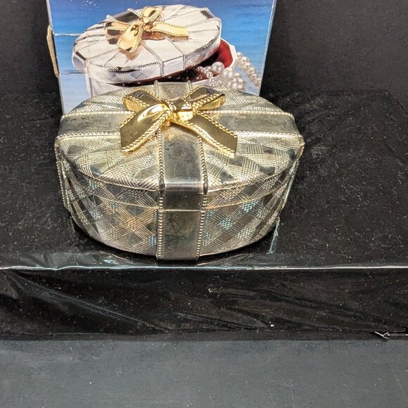 Godinger Silver Art Silver Plated 3" Oval Jewelry Box w/ Goldtone Bow New in Box - Picture 5 of 9